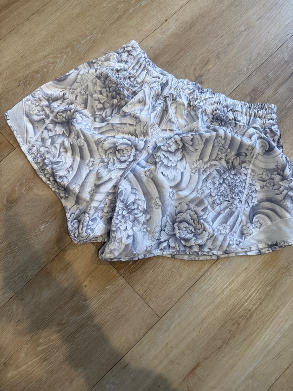 Lululemon hotty hot shorts